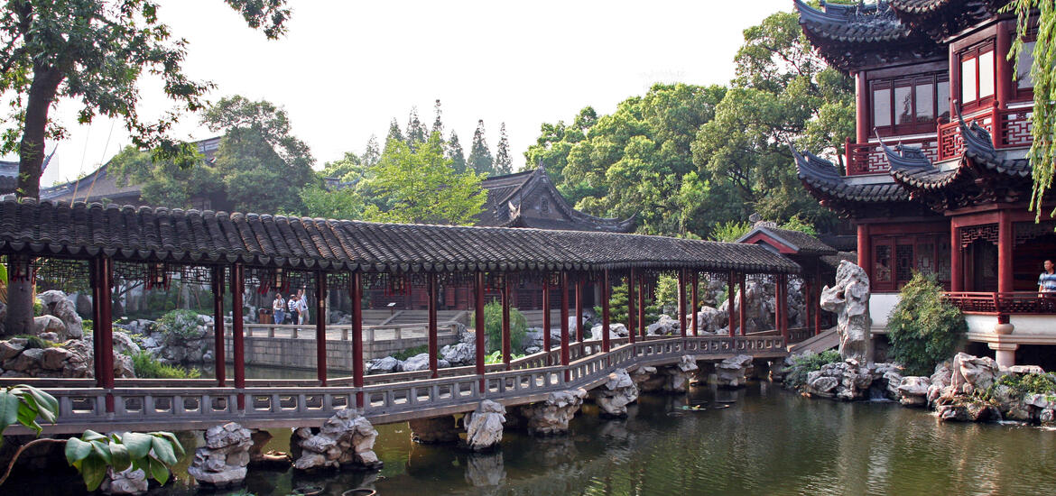 View of a pavilion and pond in the Yuyuan Garden